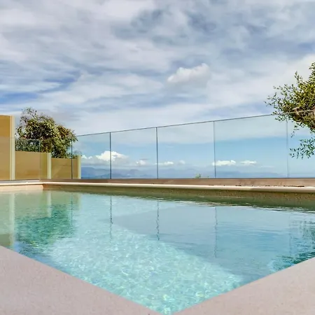 Bolla D'oro Luxury Villa