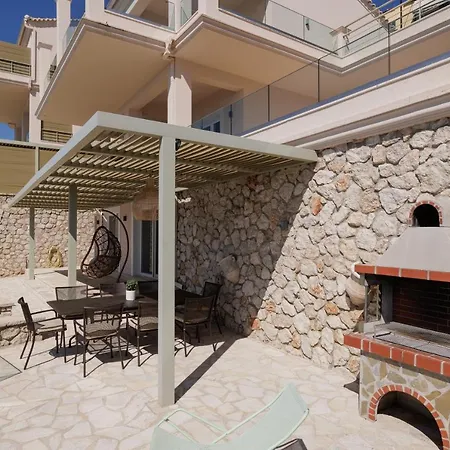 Bolla D'oro Luxury Villa